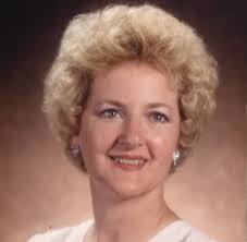 Kerri Bishop's Instagram, Twitter & Facebook