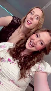 Katy Poole's Instagram, Twitter & Facebook