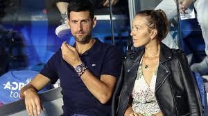 A pumped up novak djokovic let out a series of guttural screams after edging past italy's matteo berrettini on wednesday to reach the semifinals of this year's french open. Daftar Kontroversi Novak Djokovic Sebelum Pukul Bola Ke Hakim Garis Us Open Sport Tempo Co