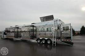 Horse Trailer Living Quarters Horse Trailers Trailer Living