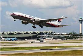 Berjimat dalam kereta sewa mewah, ekonomi dan pembawa orang. Landasan Klia Ditutup