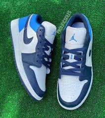 Ganz neu unbenutzt größe 38 nicht real aber sieht biete mein jordan 1 low travis scott paar an. Obsidian X Air Jordan 1 Low By Prolificsoles Jordan 1 Low Air Jordans Jordan 1