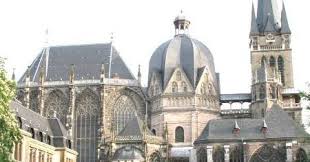 This is called out here specifically because previous iterations of the dom had a concept of default actions. Trotz Corona Gottesdienste Aus Dem Aachener Dom Live Miterleben Bistum Aachen