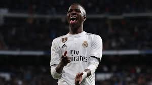 Vinícius josé paixão de oliveira júnior. Sportbuzz Vinicius Jr Titular Do Real Madrid Jornais Espanhois Se Rendem Ao Atacante Brasileiro E Fazem Pedido Para Zidane