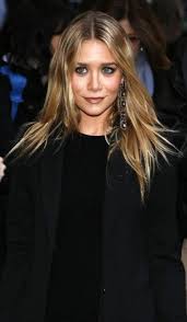 Full house alum looked as stylish as ever, though, rocking a black shirt, white sweatshirt, loose white pants and black yeezy sneakers. 45 Trendy Hair Color Ash Ashley Olsen Ashley Olsen Hair Ashley Olsen Makeup Ashley Olsen