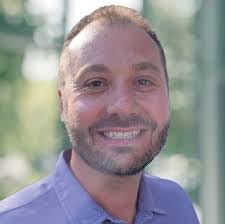 Allan Barros's Instagram, Twitter & Facebook