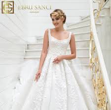 Bu anları paylaşan alpaslan'ın eşi model ebru şancı esprili bir dille, benim peşimden böyle koşmadın be notunu düştü. Ebru Sanci Bridal Home Facebook