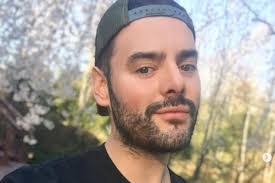 Benjamin Coon's Instagram, Twitter & Facebook