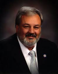 Friends far and near bid farewell to former mayor Eddie Dees