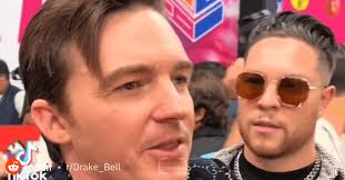 Merry Christmas, Drake & Josh" finally being named among its peers :  r/DrakeandJosh