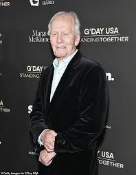Robert starred in over 100 primetime showscredit: Hollywood Schauspieler Paul Hogan Zeigt Snarky Richter Inspiriert Seine Erste Audition Aktuelle Boulevard Nachrichten Und Fotogalerien Zu Stars Sternchen