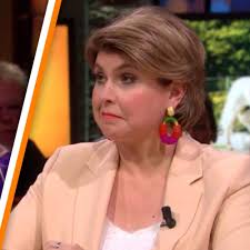 Britt Dekker opent vuur op Angela de Jong: 'Waarom haat jij mij?'