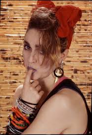 Lurex Ombreiras Neon Abram Alas Para A Moda Dos Anos 80 Revista Rolling Stone Madonna Moda Anos 80