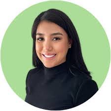 Jennifer Guzman's Instagram, Twitter & Facebook