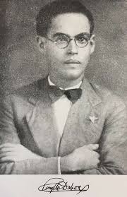 11 Portrait photographs of men with neutral background Images: PICRYL