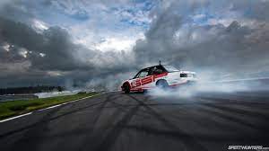 Cars Drifting Bmw E30 Speedhunters Com Wallpaper In 2021 Bmw E30 Bmw M3 Wallpaper Bmw