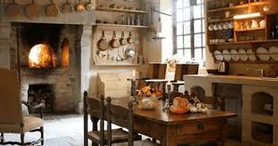 Liked On Pinterest French Farm Tables Friendships And Franquettes Franquette French Dictionary Cucine Da Baita Cucine Rustiche Idee Per La Cucina