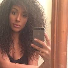 Cina Brown's Instagram, Twitter & Facebook