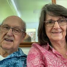 Can you identify people in the 1972 GHS class of 1962 reunion photo?