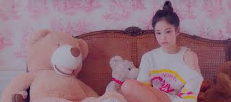 On august 9, yg entertainment stated that jennie's song solo music video exceeded over 700 million views on youtube at 3:50 kst on the same day. Shall We Start Music Video Review Jennie Blackpink Solo 2018