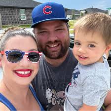 🎉 Sweet 16 never looked this good! Book your yard card today! 🎂💖