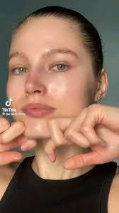 Sanela Mahmutovic's Instagram, Twitter & Facebook