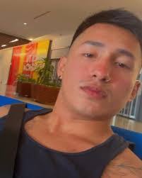 Erick Mandujano's Instagram, Twitter & Facebook