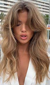 Curly hair with wispy bangs sometimes, just a few short strands in front is all you need for a playful new look. Curtain Bangs With Long Hair Fab Wedding Dress Nail Art Designs Hair Colors Cakes