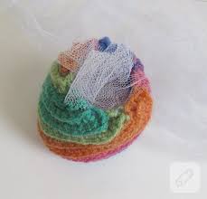 Top Seklinde Banyo Lifi Orgusu Cine Tulleri Ben Kendim Koydum Asli Boyle Degildi Ipim Lif Ipi Olmadigi Icin Sabunla Birlesince Belki Kopuk Tig Isleri Banyo Ve Gelin