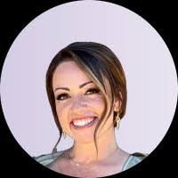 Leah Gorman's Instagram, Twitter & Facebook