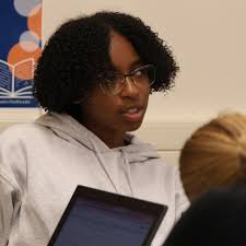 On Thursday at @ohs_tigers, students developed methods to remember the  amendments in the Bill of Rights, learned how an author's culture can  impact their writing and practiced having conversations in Spanish. Here