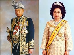 We did not find results for: Warisan Raja Permaisuri Melayu Wajah Wajah Sultan Ahmad Shah Dan Tengku Ampuan Afzan