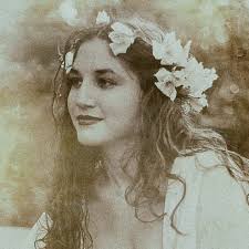 Thy Bewitching Portrait Photography