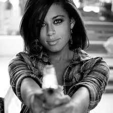 Kate Cohn's Instagram, Twitter & Facebook