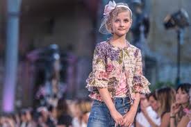 Sleeves design for kurti and top #for blouse #suit # rup fashion. Monnalisa Summer 2018 Part 1 Les Enfants A Paris