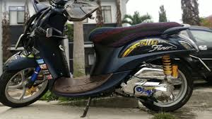 Saat motor bebek langka kembali ke gaya asalnya. Modifikasi Fino Grande 125 Blue Core Youtube