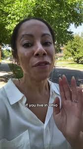 Angela Studer's Instagram, Twitter & Facebook