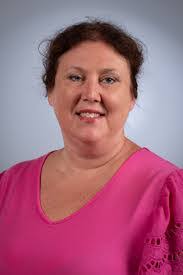 Jennifer Graef's Instagram, Twitter & Facebook