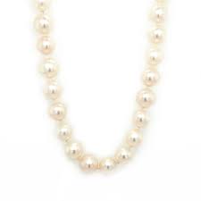 Whether you're looking for pearl jewelry for a loved one or the perfect style for yourself, read the pearl sizing guide below to determine which size is right for you. Cultured Freshwater Pearl Necklace