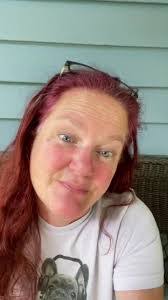 Heather Gulledge's Instagram, Twitter & Facebook