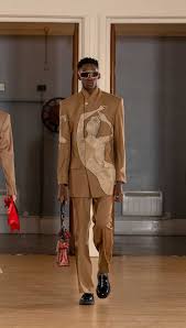 LFW: HELEN ANTHONY Fall Winter 2022.23 Collection