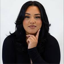 Janine Marie's Instagram, Twitter & Facebook