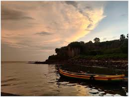 Madh Fort, Madh | The perks of being ...