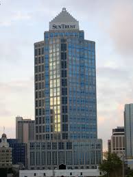 Suntrust bank has 2488 branches in the us, the bank is open in 27 state and 640 cities in the country. Suntrust Building