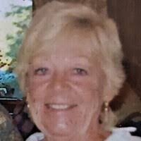 Peggy Freitas's Instagram, Twitter & Facebook