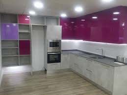 Sillas de cocina baratas para estar sentado mientras esperas a que hierva el agua o a que el microondas termine de calentar el plato no está nada mal. Mil Anuncios Com Muebles De Cocina Baratas En Arganda