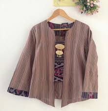 Dibawah ulasan foto baju terbaru terupdate. Berbagai Macam Inspirasi Desain Baju Etnik Tanah Air Hitsbanget Com