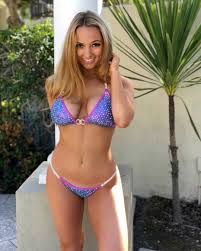 Kimi Mcfarland - Free pics, galleries & more at Babepedia