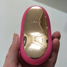 The pulsating motion of malay camp at night was everywhere. Product Review Lelo Sona Cruise Nessbow