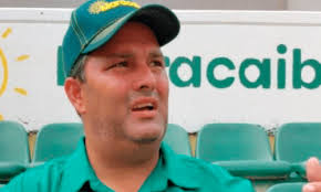 Adrián Romero presentará posible renuncia a su candidatura